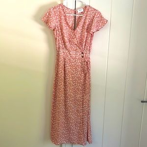 Size small pink maxi dress!